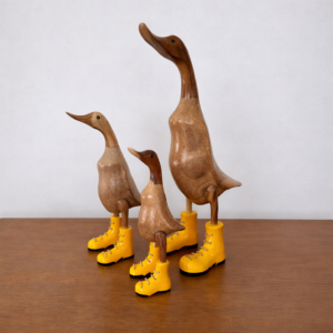 PATOS DE BOTAS AMARELO