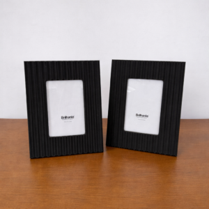 PORTA RETRATO PRETO PU